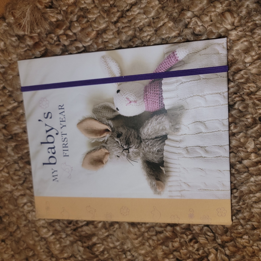 My Baby's First Year Memory Book w Divided Sections & Pockets, Create a Keepsake